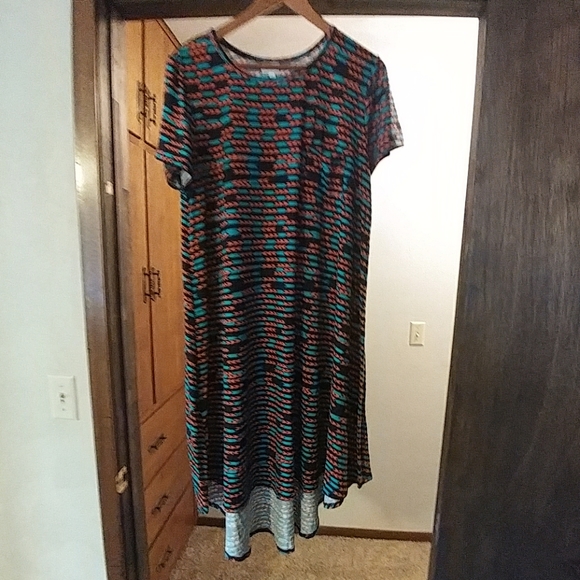 Carly - Picture 1 of 2